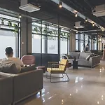 بيت شباب Slo