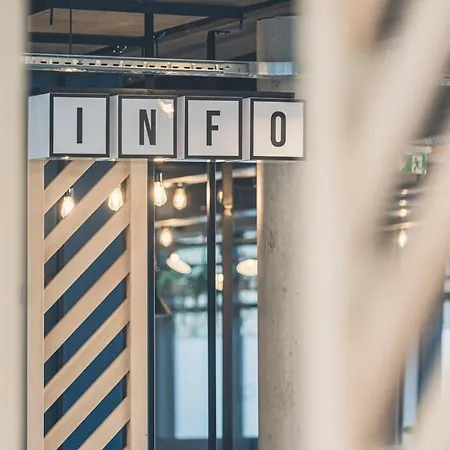 호스텔 Whoo Bacalan - *