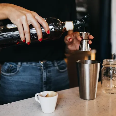 호스텔 Whoo Bacalan - *