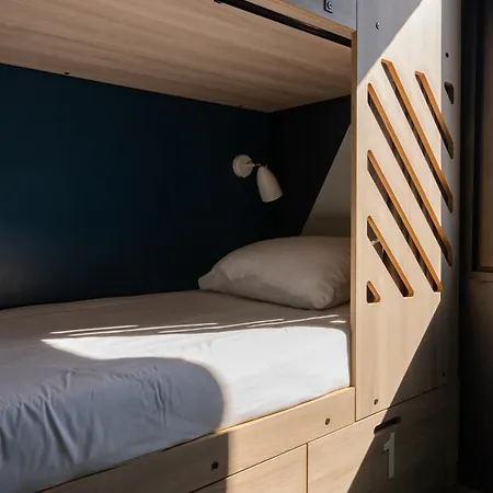 Hostel Slo *