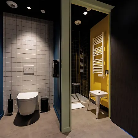 Slo Hostel Μπορντό
