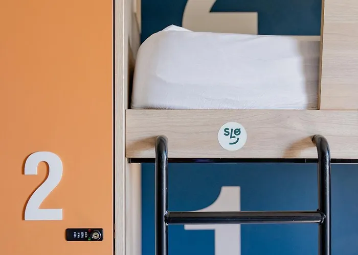 Hostel Slo *