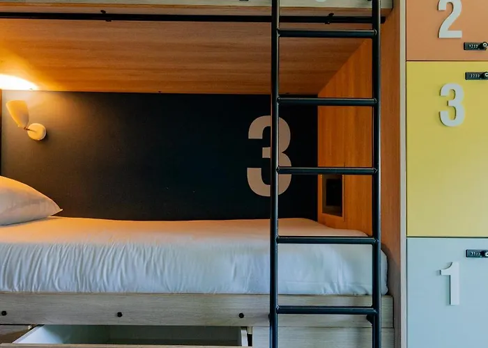 Hostel Slo *