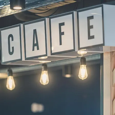 Whoo Bacalan - Hostel *