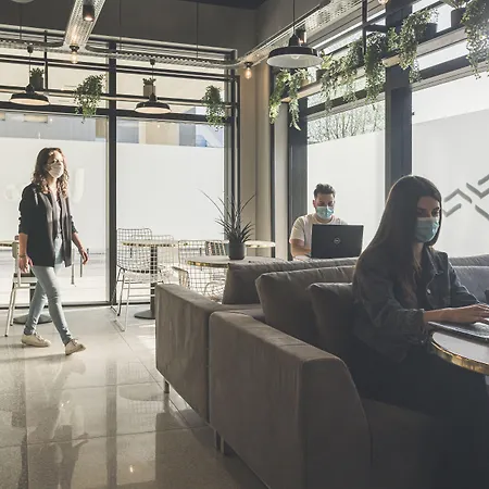 Whoo Bacalan - Hostel *