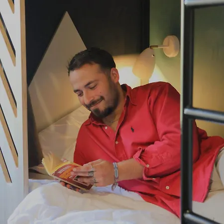 Hostel Whoo Bacalan -